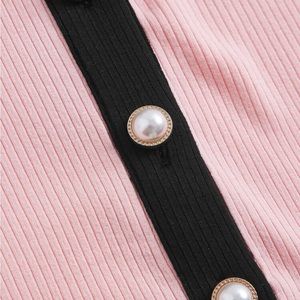 Contrast ruffle crop top